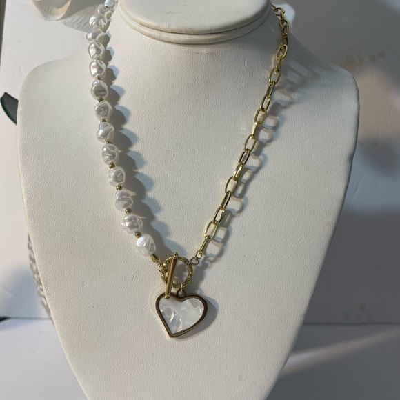 CLOVER NECKLACE - Picture 7 of 14